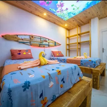 Family Saribelen 8 Kisilik Kaş